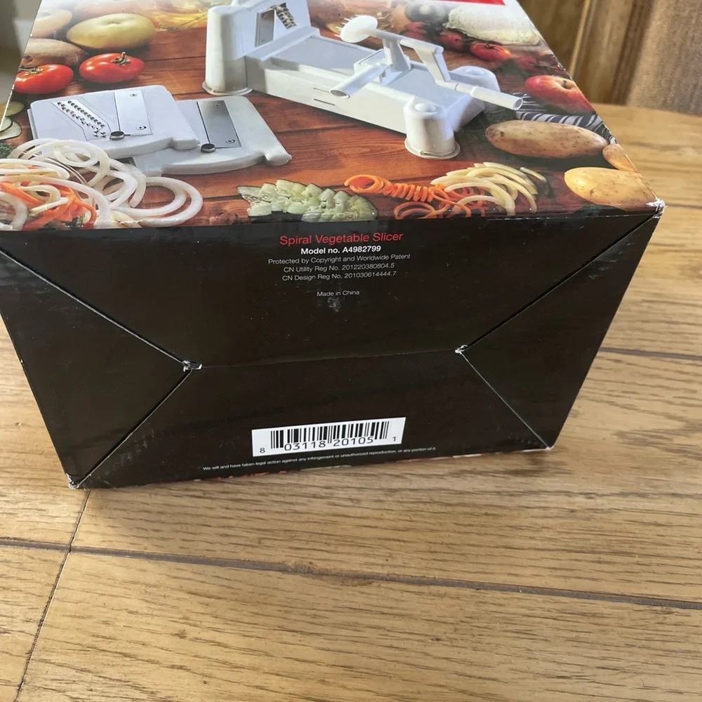Spiral Vegetable Slicer Cutter Shreds by Paderno World cuisine